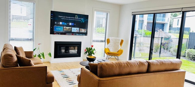 Entire Luxurious 4 Bedroom House