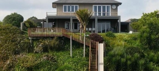 Estuary Estate - Raglan