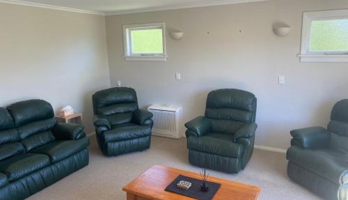 Family friendly 4 bedroom home with outdoor living