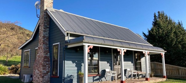 Fantail Cottage at McLeod Estate