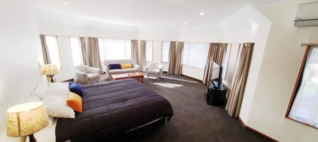 Fitzherbert Castle Motel
