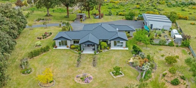 Foxton Family Escape – Fully Fenced, Pet Friendly & Close to Beach