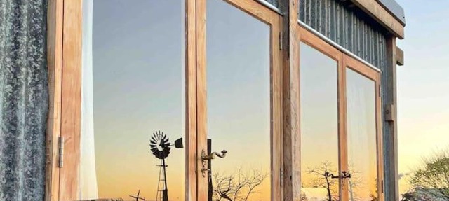 FreeFall Hut