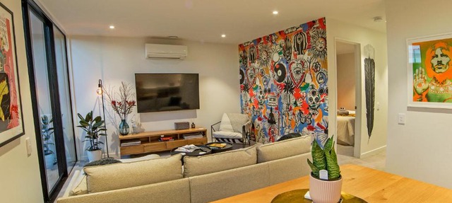 Funk in the City - Luxury Laneway Apartment with 2 Bedrooms, 2 Bathrooms and Single Garage