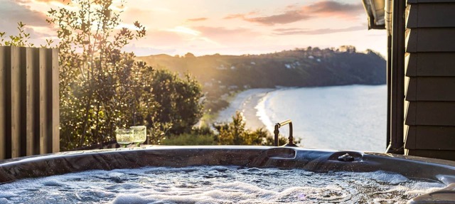 GARRATT VIEW | Coast & Country | WINTER DEAL