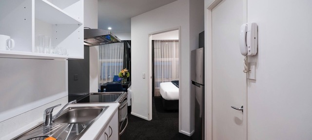 Gilmer Apartment Hotel