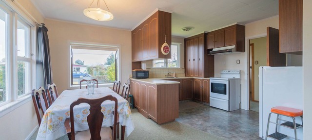 Glenfiddich Lodge - Te Anau Holiday Home