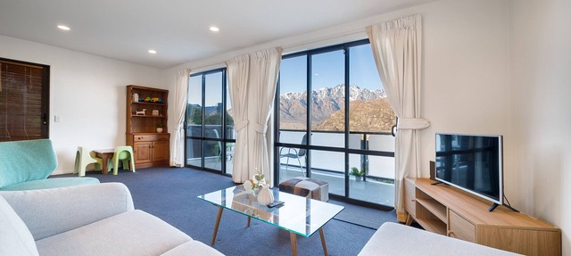 Goldfield Holiday Home