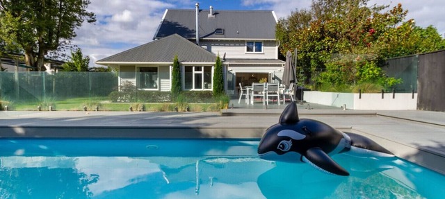 Grand 5BR Villa in Fendalton - Walk to Hagley Park