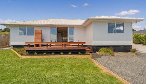 Greenhills Charmer - Coromandel Town Holiday Home