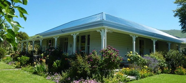 Halfmoon Cottage