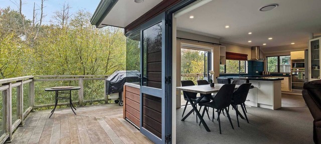Hamilton Hideout | House + Studio, Sleeps 7