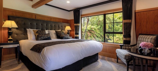 Hana Lodge
