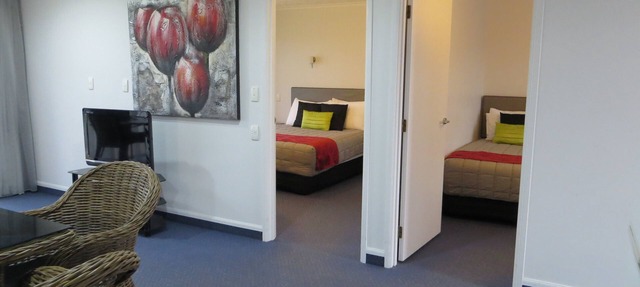 Harbour View Motel on Ahuriri Beach in Napier NZ with sea view suites
