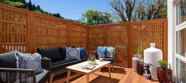 Hillside Villa 1 – Modern 2BR Walk to Town & A/C