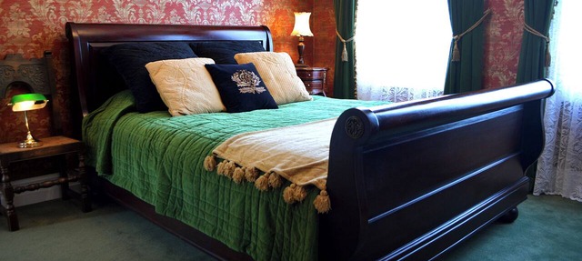 Historic Seddon Suite at Theatre Royal Hotel