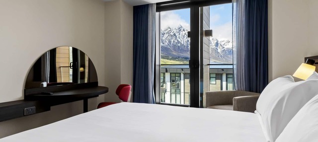Holiday Inn Queenstown Remarkables Park by IHG