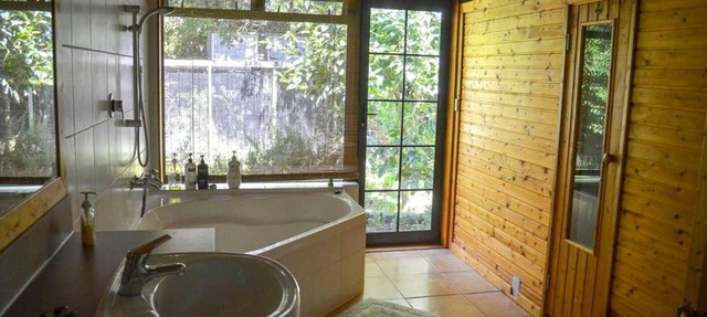 Home in the vineyards