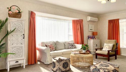 Huge 3BR Cosy House for Family and Business, Ultra-Fast Wi-Fi , close to Chartwell Mall