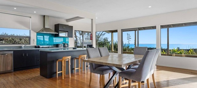 Hukuwai Heights- Ocean View Escape