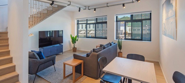 Inner City Apartment 3 with Rooftop Balcony