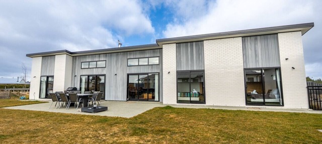 Jack Adamson Lodge, Twizel