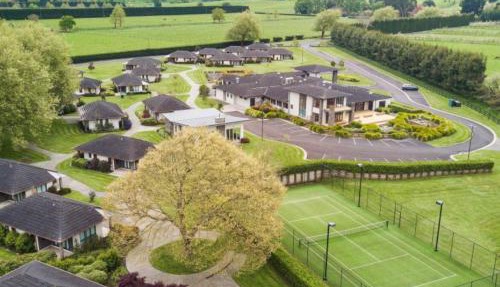 Karapiro Villas Resort