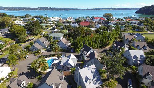 Kauri Cottage 2 or 3 Bedroom - Russell Cottage Collection