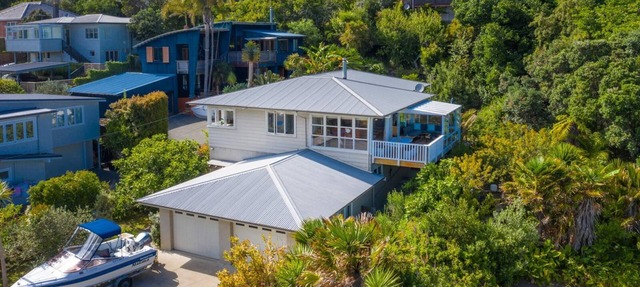 Kawerau Coastal Retreat by Bespoke Stays