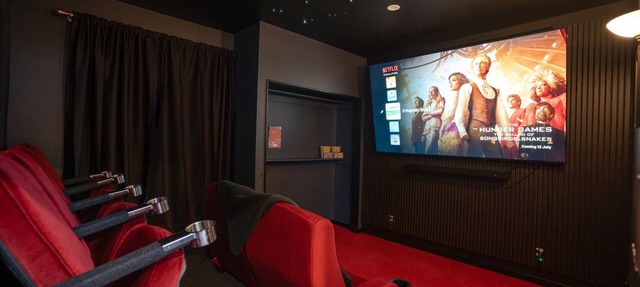 Kiwiana-6BD-Cinema-GamesRoom