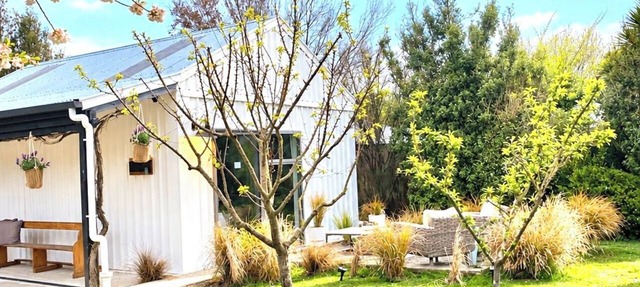 Lady Geraldine’s Guesthouse | Sleeps 2 Boutique
