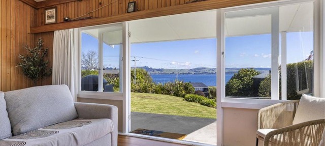 Lakeview Cottage - Beautfiul Water Views