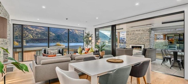 Lakeview Luxury Vista 2-Bedroom