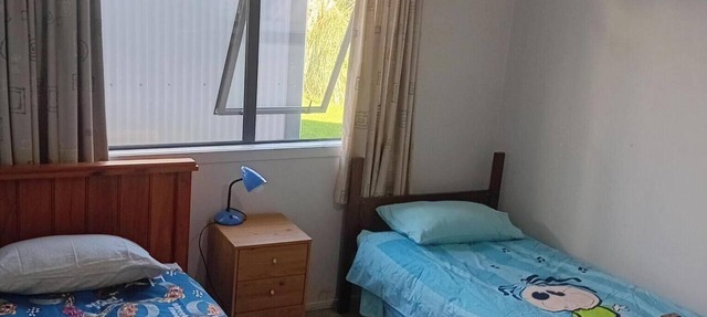 Large Sunny rural family accommodation, plenty of space, perfect for A.M.S Games