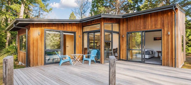 Little Birch | 2BR | Walk to Lake + Church