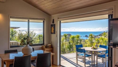 LITTLE TIRI COTTAGE - Coast & Country