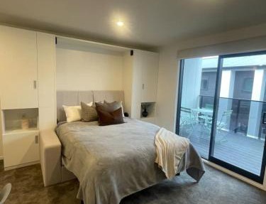 Lovely and Central Studio