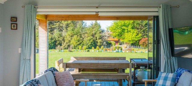 Lush Escape - Lake Taupo Holiday Home