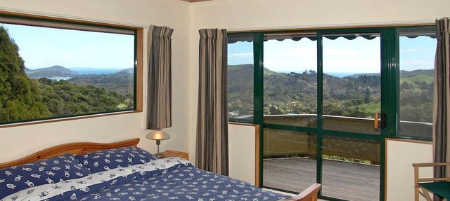 Luxurious Bed and Breakfast Accommodation with Sea Views in Coromandel, New Zealand