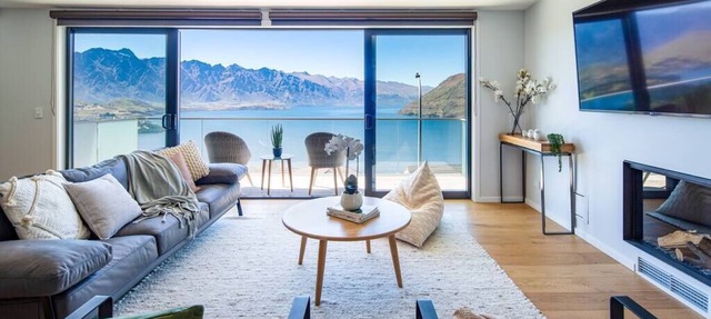 Luxury Away - Blue Water Heights
