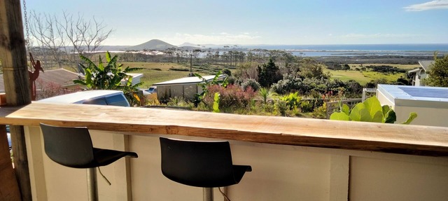 Luxury Beach Bach Karikari