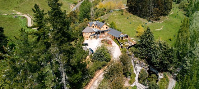 Luxury Castle for Large Groups in Nelson, New Zealand