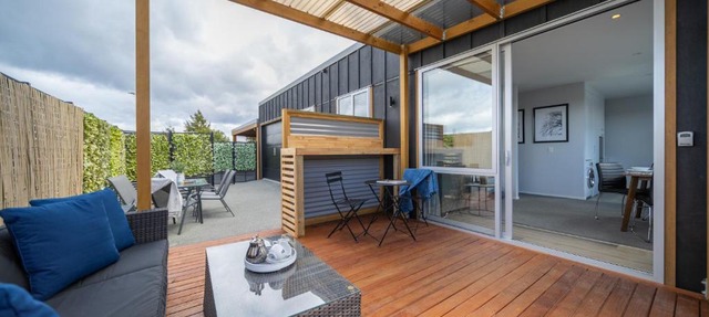 Luxury Escape Near Lake Te Anau and Milford Sound
