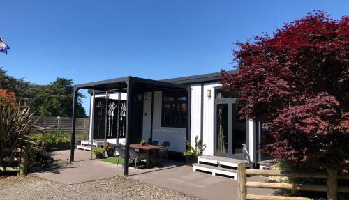 Luxury Farm Escape Tiny Home New Plymouth-Egmont Village