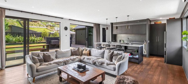 Luxury Hāwea | Alfresco Retreat | Sleeps 6