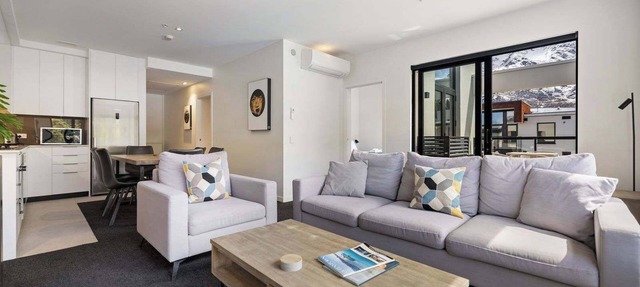 Luxury Penthouse with Mountain Views in Queenstown