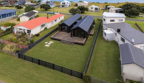 Luxury Seaside Getaway - New Build