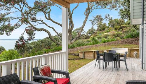 MaiMoana - Hatfields Beach Cliff-Top Retreat