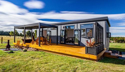 Mangateitei Views - Rangataua Tiny Home