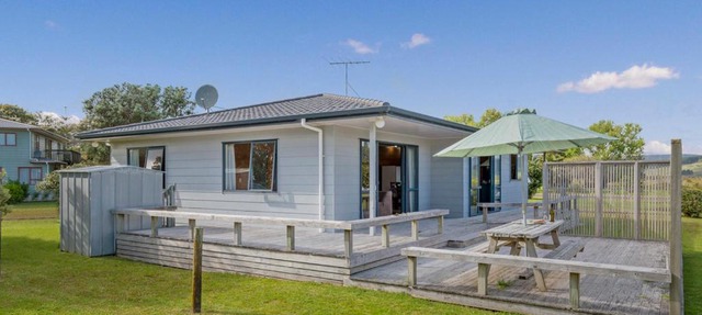 Matarangi Escape - Matarangi Holiday Home